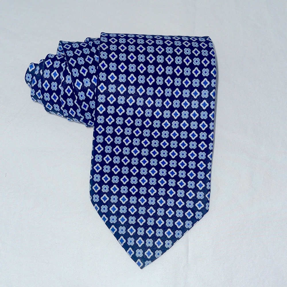 Hugo Boss Silk Italian Navy and Light Blue Geometric Tie